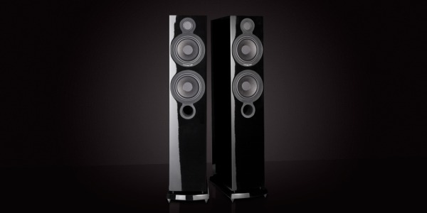 Aeromax6_Gallery_glossy_black