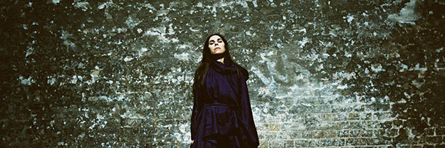 PJ-Harvey-2015-by-Maria-Mochnacz-2015-2