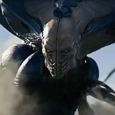new-independence-day-resurgence-trailers-offer-better-look-at-the-alien-queen-27