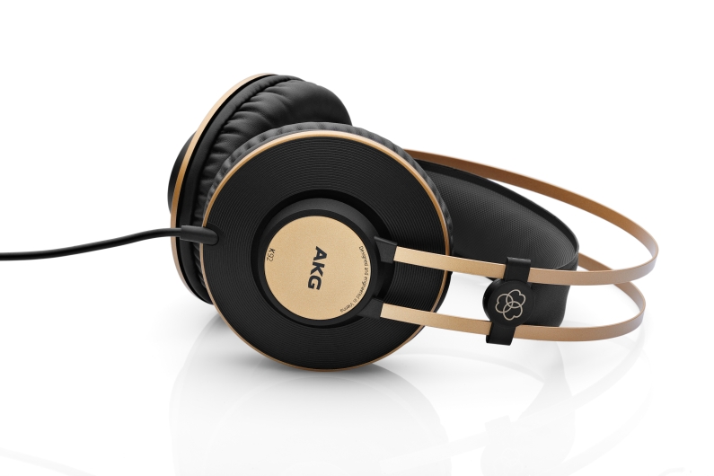 AKG K92